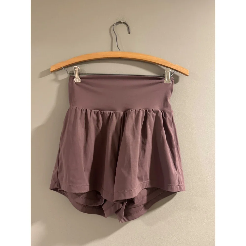Halara SoftlyZero Airy Super High Waisted 2-in-1 InstantCool Yoga Shorts  Size S
